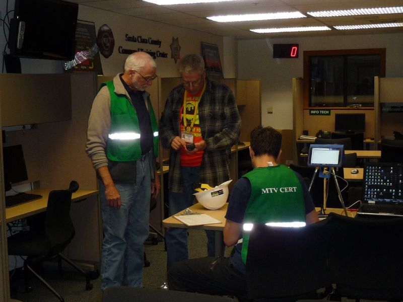 Programming Radios ...<BR>Lee, Andy & Rich