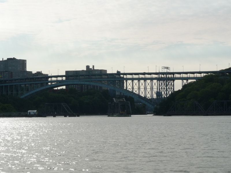Harlem River