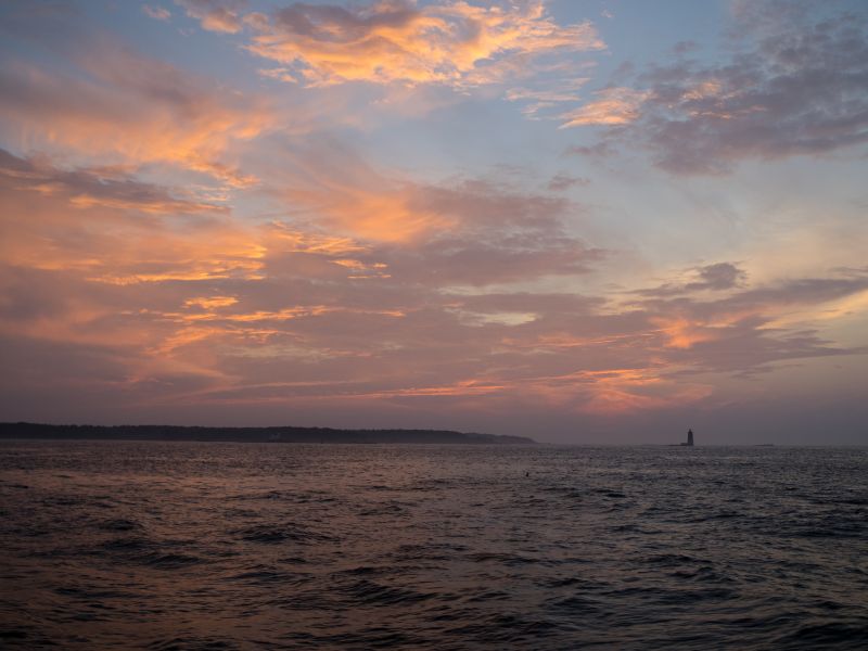 Whaleback Light<BR>Portsmouth sunrise