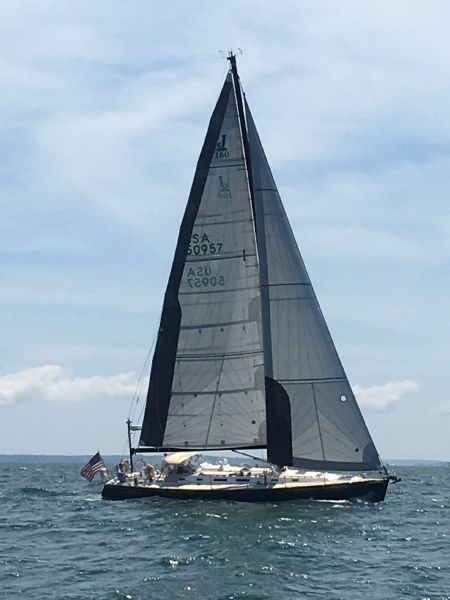 <b>15-Sailing in Buzzards Bay</b>