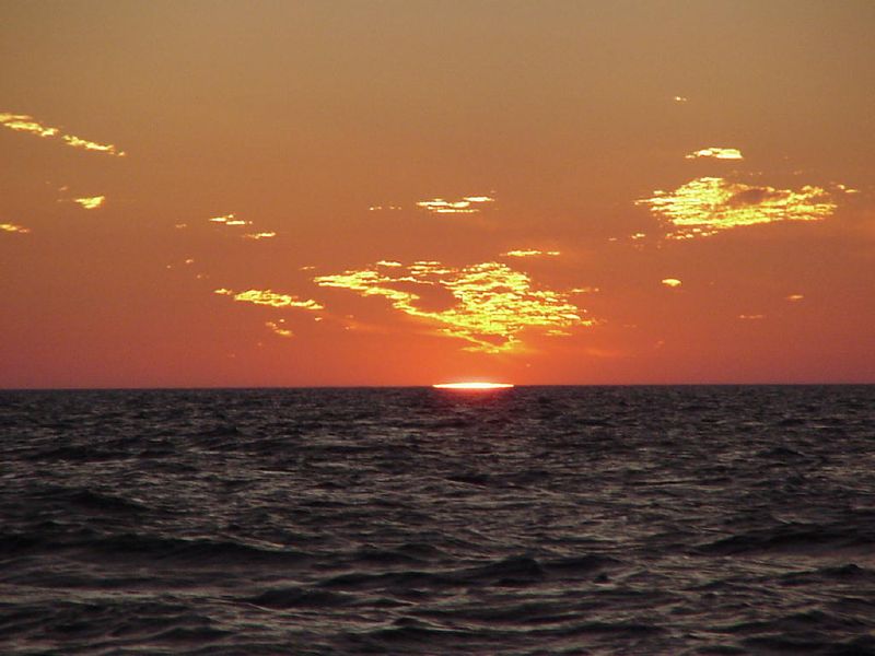 <b>02-Sunrise on Cape Cod Bay</b>