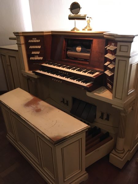 organ console ...
