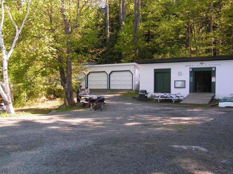 boats still sleep ...